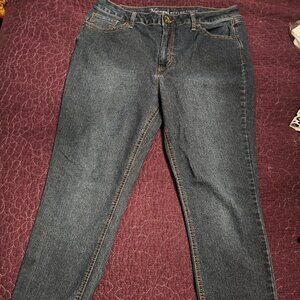 Natural Reflections size 16